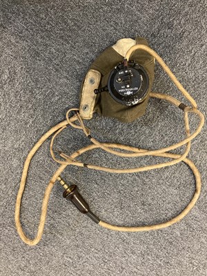 Lot 215 - Oxygen Mask. A WWII RAF Type D oxygen mask