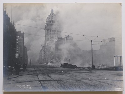 Lot 158 - San Francisco Earthquake. A group of 14 photographs of the San Francisco earthquake