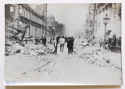 Lot 158 - San Francisco Earthquake. A group of 14 photographs of the San Francisco earthquake