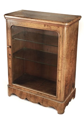 Lot 95 - Display Cabinet. A Victorian walnut veneered display cabinet