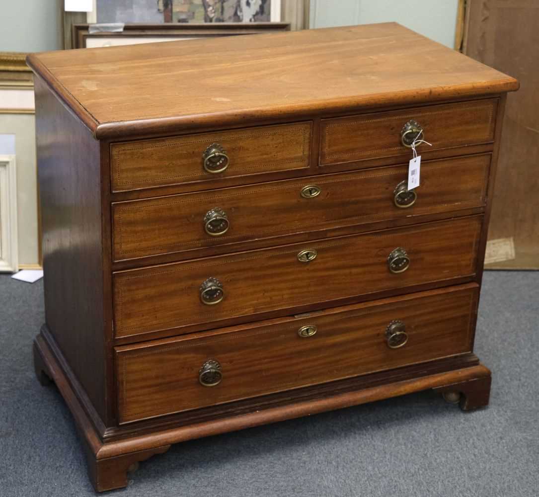Lot 119 - Chest of Drawers. A 19th century mahogany straight front chest of drawers