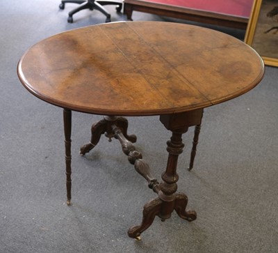 Lot 117 - Sutherland Table. A Victorian walnut sutherland table