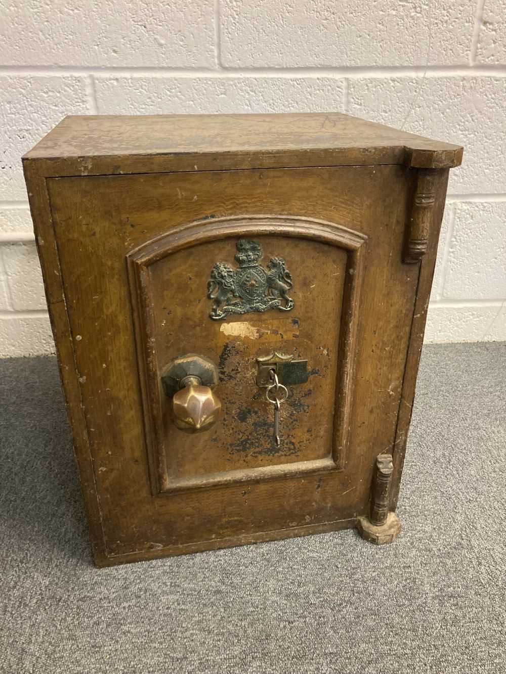 Lot 118 - Victorian Safe