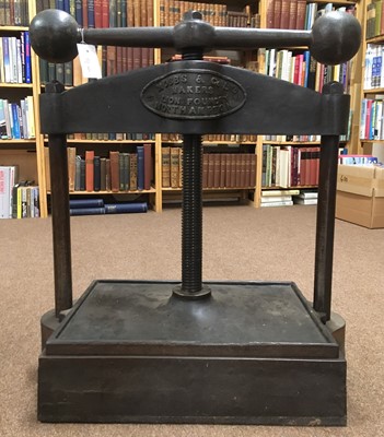 Lot 449 - Nipping press. A large cast-iron nipping press by Mobbs & Co., Ltd., of Northampton