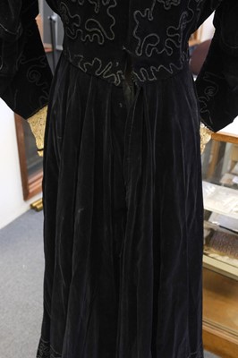 Lot 154 - Dress. An Arts & Crafts velvet gown, circa 1900