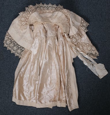 Lot 140 - Children's clothing. A Victorian boy's knickerbocker suit, circa 1870s