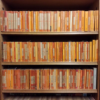 Lot 147 - Penguin Paperbacks. A very large collection of approximately 1400 Penguin published paperbacks