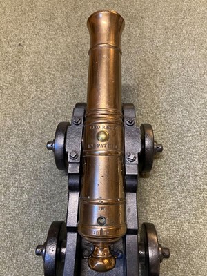 Lot 287 - Cannon. A George III bronze signal cannon