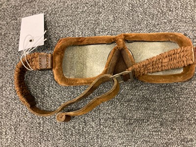 Lot 197 - Flying Goggles. A pair of WWII RAF Mk IIIa flying goggles