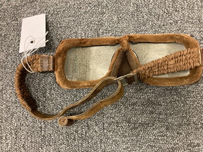 Lot 197 - Flying Goggles. A pair of WWII RAF Mk IIIa flying goggles