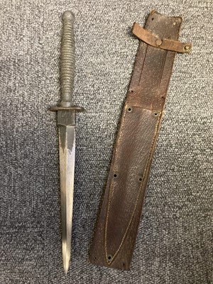 Lot 434 - Fighting Knife. A WWII Australian fighting knife by William Thomas Whittingslowe