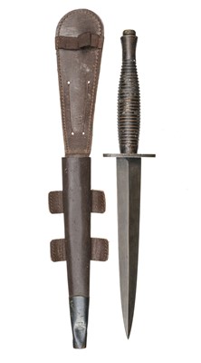 Lot 452 - Fighting Knife. A WWII period 3rd pattern fighting knife by R Cooper, Sheffield