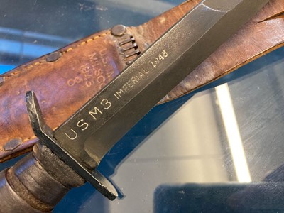 Lot 425 - Fighting Knife. A WWII American M3 Imperial fighting knife dated 1943