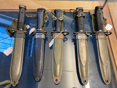 Lot 409 - Fighting Knife. A collection of five American fighting knife / bayonets