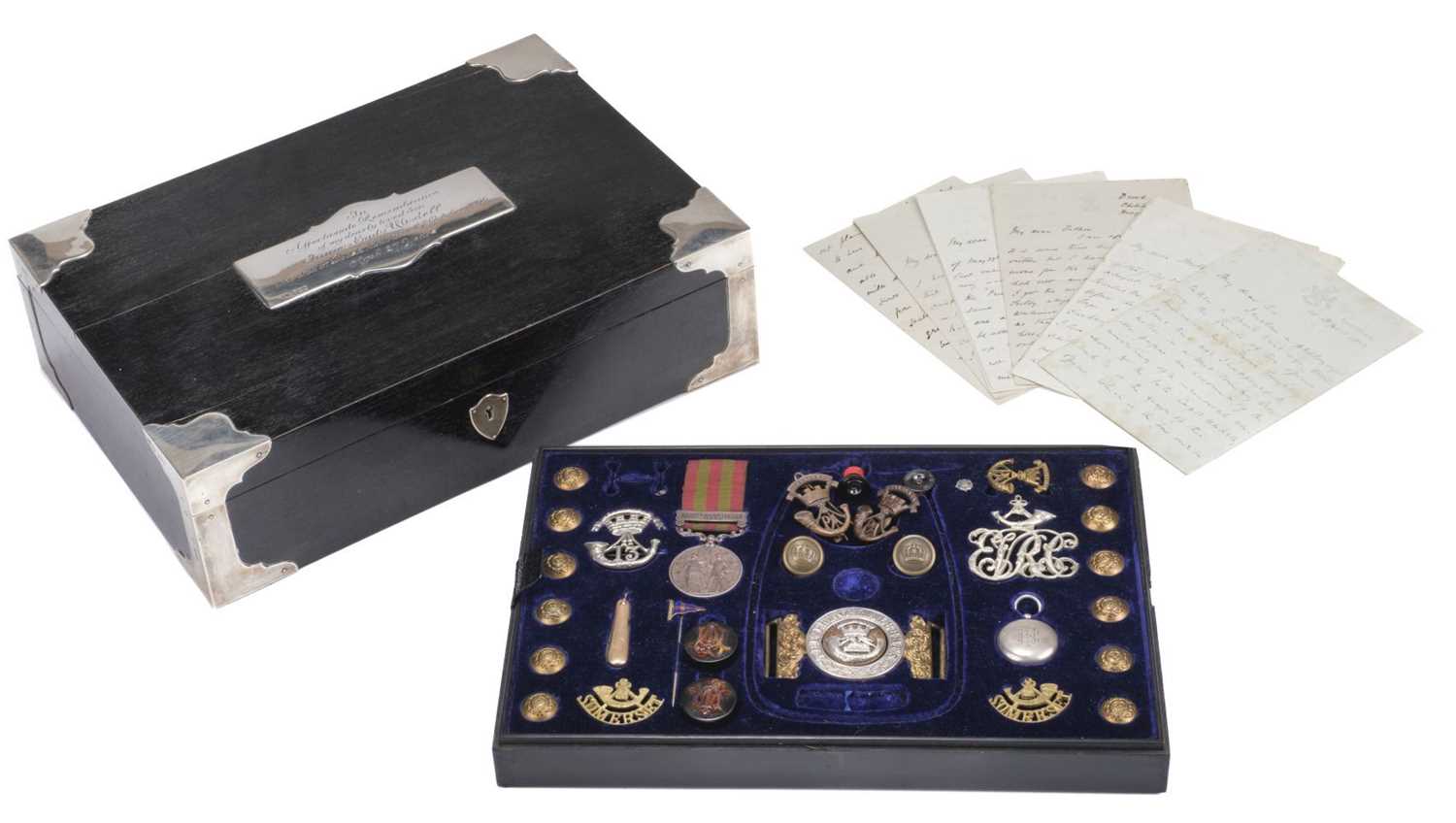 Drooch Lot 526 - Ubsdell Family. A collection of military