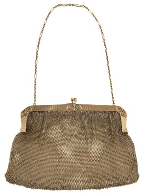 Lot 489 - Tiffany & Co. An elegant 14K mesh evening bag made for Tiffany & Co circa 1920