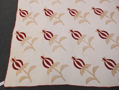 Lot 173 - Quilt. An American marriage quilt, early 20th century