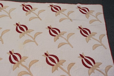 Lot 173 - Quilt. An American marriage quilt, early 20th century