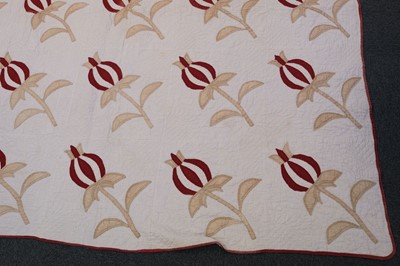 Lot 173 - Quilt. An American marriage quilt, early 20th century