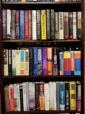 Lot 458 - Modern Fiction. A large collection of modern & 1st edition fiction