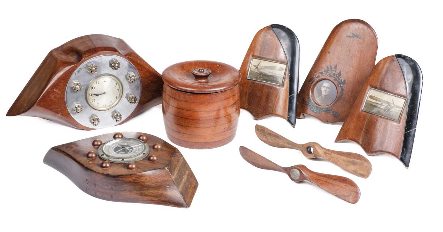 Lot 66 Propeller. A collection of WWI items