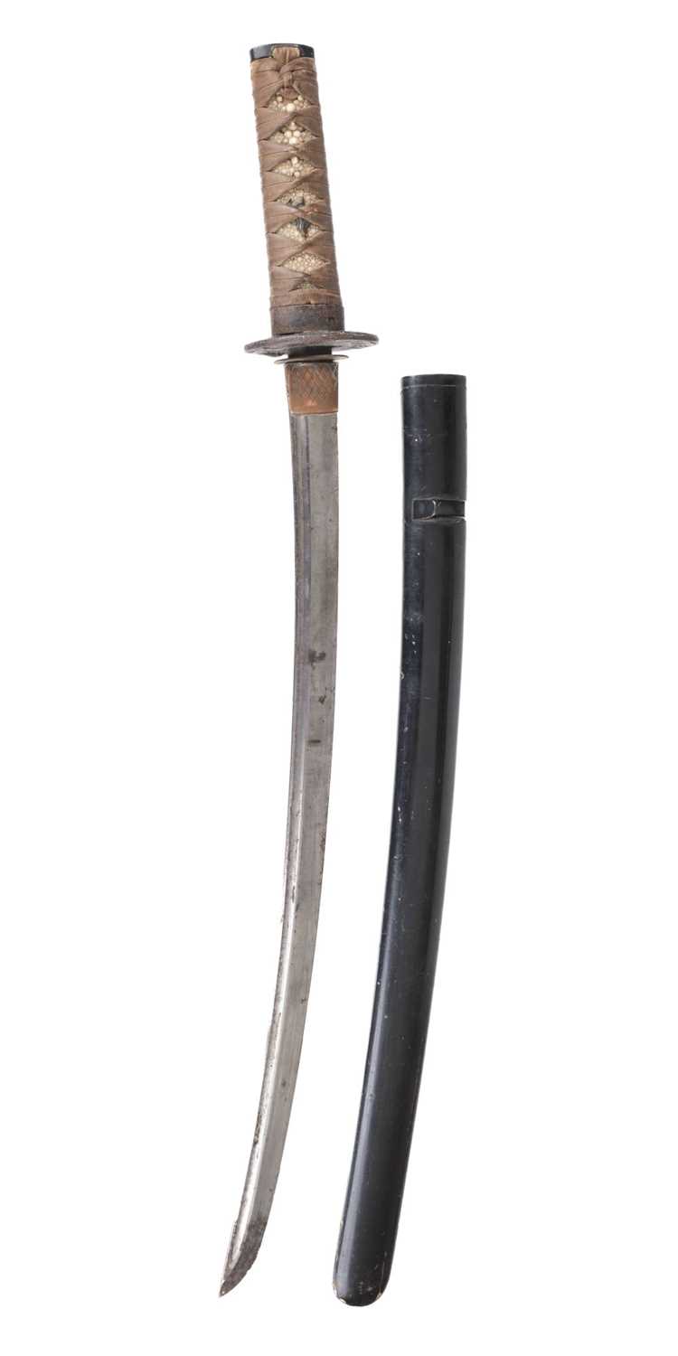 Lot 357 - Japanese Short Sword. A Japanese wakizashi