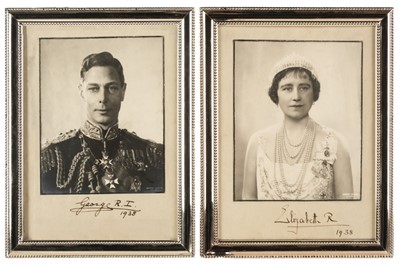 Lot 261 - George VI (1895-1952) & Elizabeth (1900-2002). A pair of photographs by Dorothy Wilding, 1938