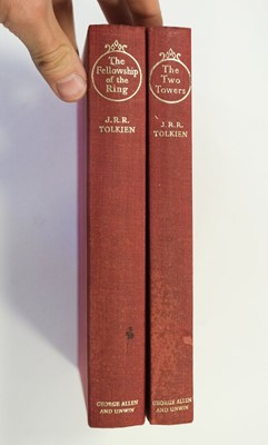 Lot 972 - Tolkien (J.R.R.) Lord of the rings 3 volumes mixed impressions 500-800