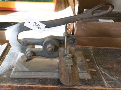 Lot 324 - Blocking machine. A small blocking machine by Kingsley Gold Stamping Machine Co., Hollywood, California, USA