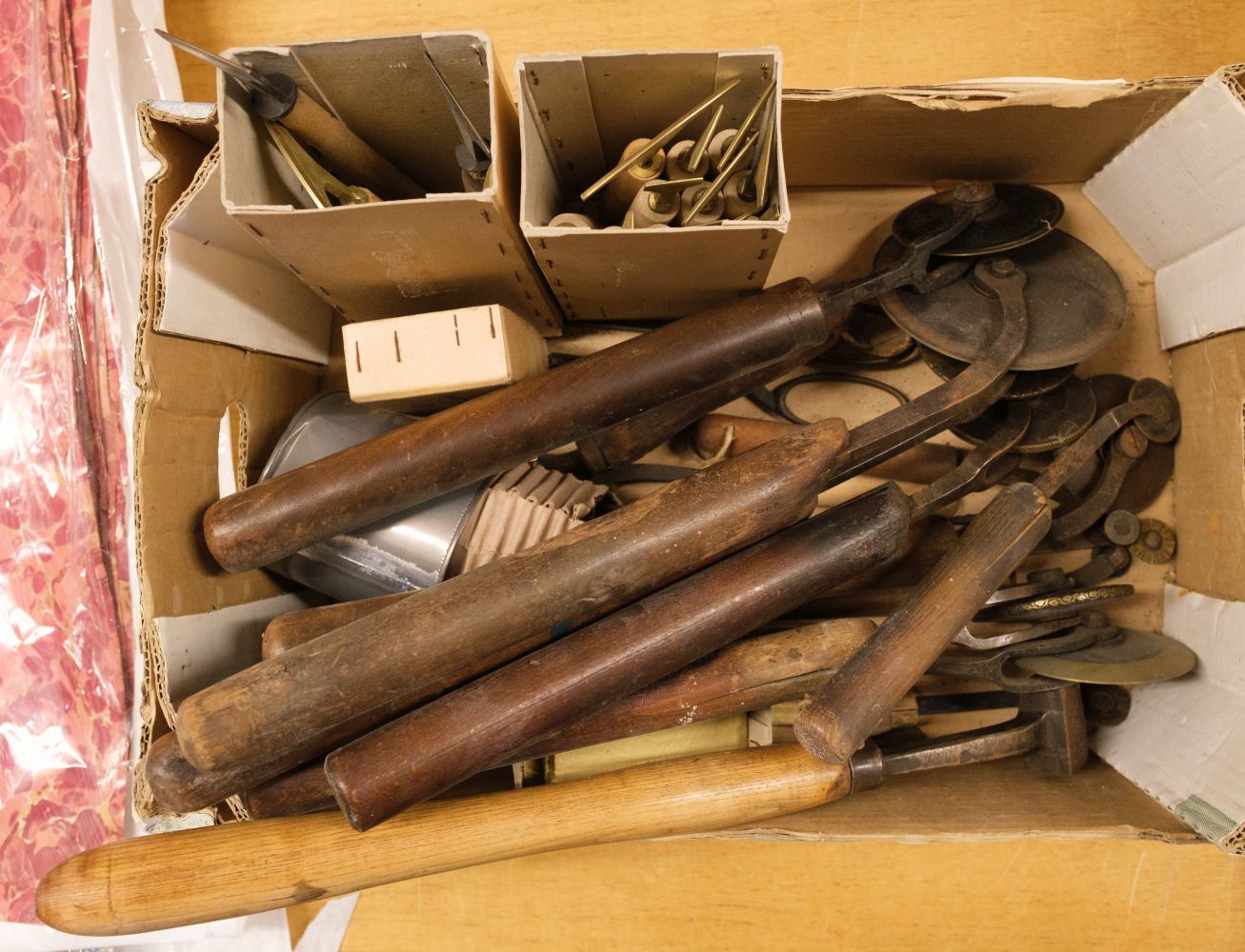 Lot 356 - Finishing tools. A selection of decorative
