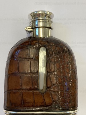 Lot 426 - Hip Flask. An Edwardian hip flask by Gorham Co