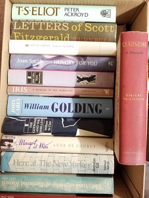 Lot 260 - Miscellaneous Literature. A large collection of modern literary & history literature