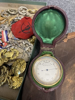 Lot 430 - Pocket Barometer. A Victorian pocket barometer by Ross, London