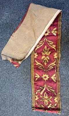 Lot 617 - Fabric. A collection of fabric pieces, 17th century and later