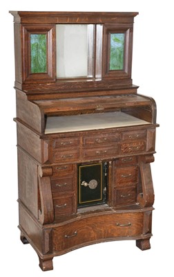 Lot 473 - Desk. An Edwardian oak clerks desk