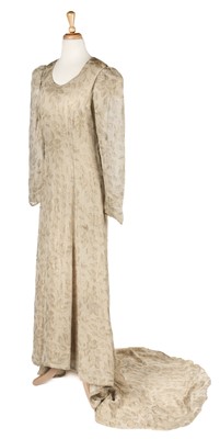 Lot 595 - Clothing. A 1930s wedding or court dress