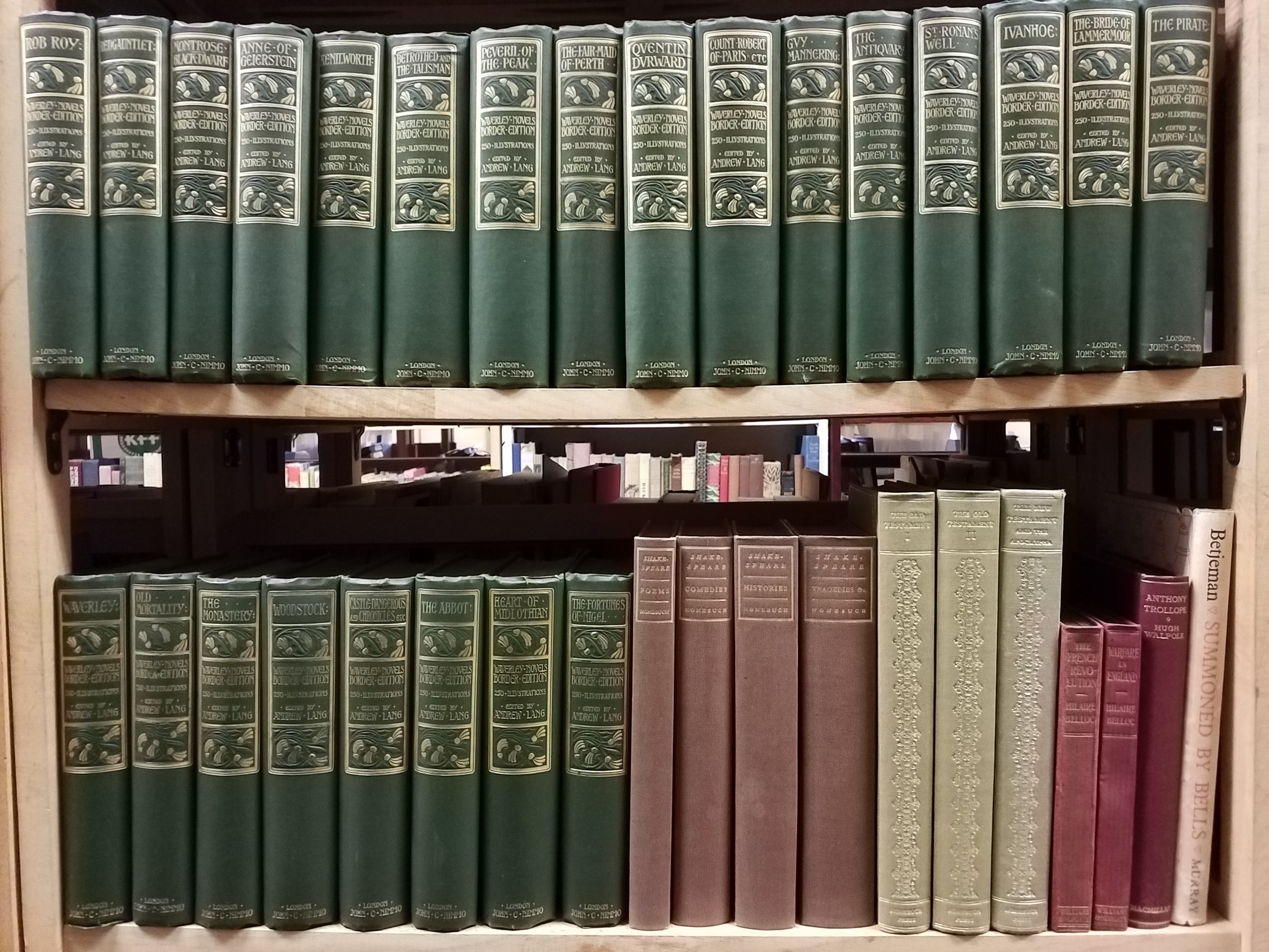 Lot 442 - Miscellaneous Literature. A large collection