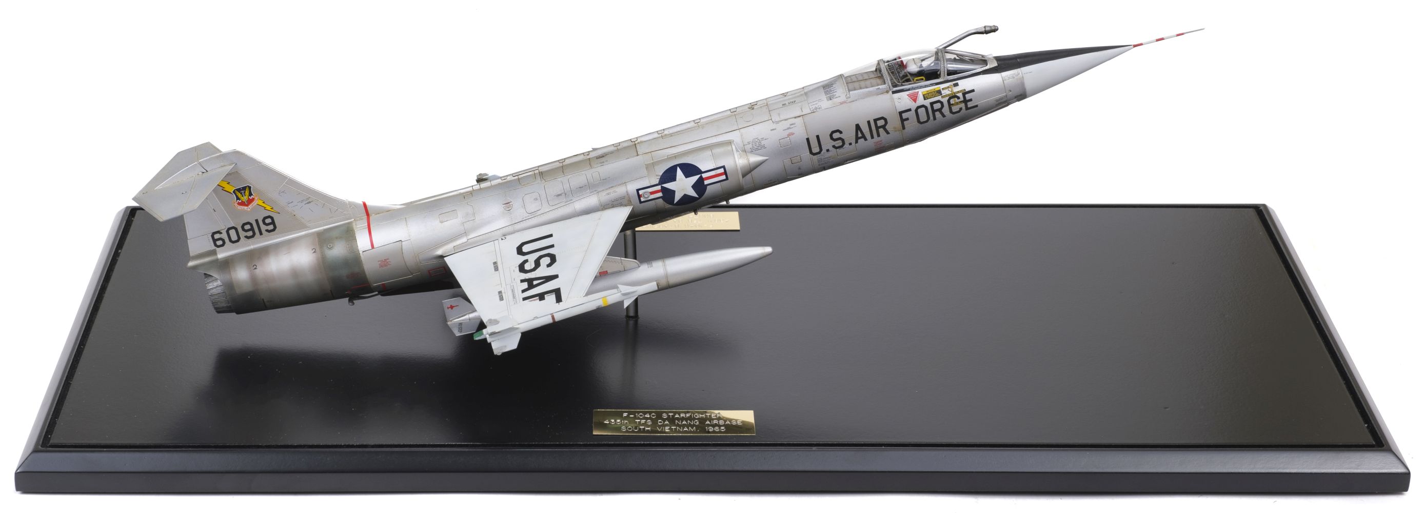 Lot 317 - Aircraft Diorama. F-1040 Starfighter 435th