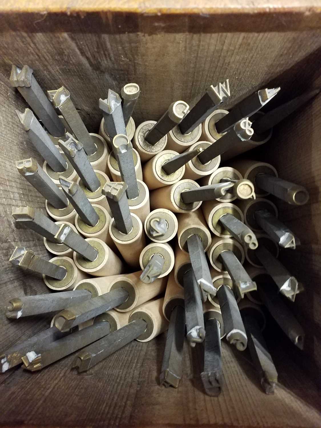 Lot 354 Handle letters. Five sets of handle letters