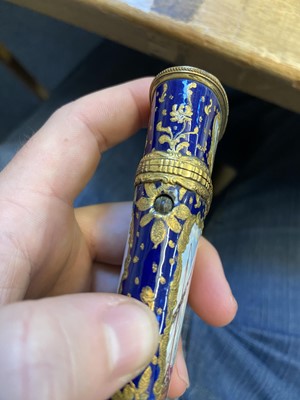 Lot 212 - Etui. A South Staffordshire enamel etui, circa 1770
