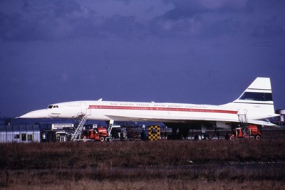 Lot 244 - Aviation Slides. Civil and Military aircraft slide collection, 1970-1990s