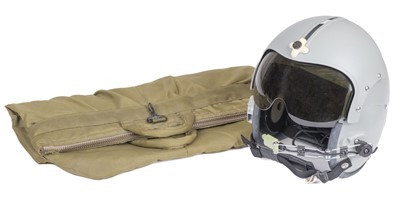 Lot 352 - Flying Helmet. An American Air Force flying helmet by Fantex