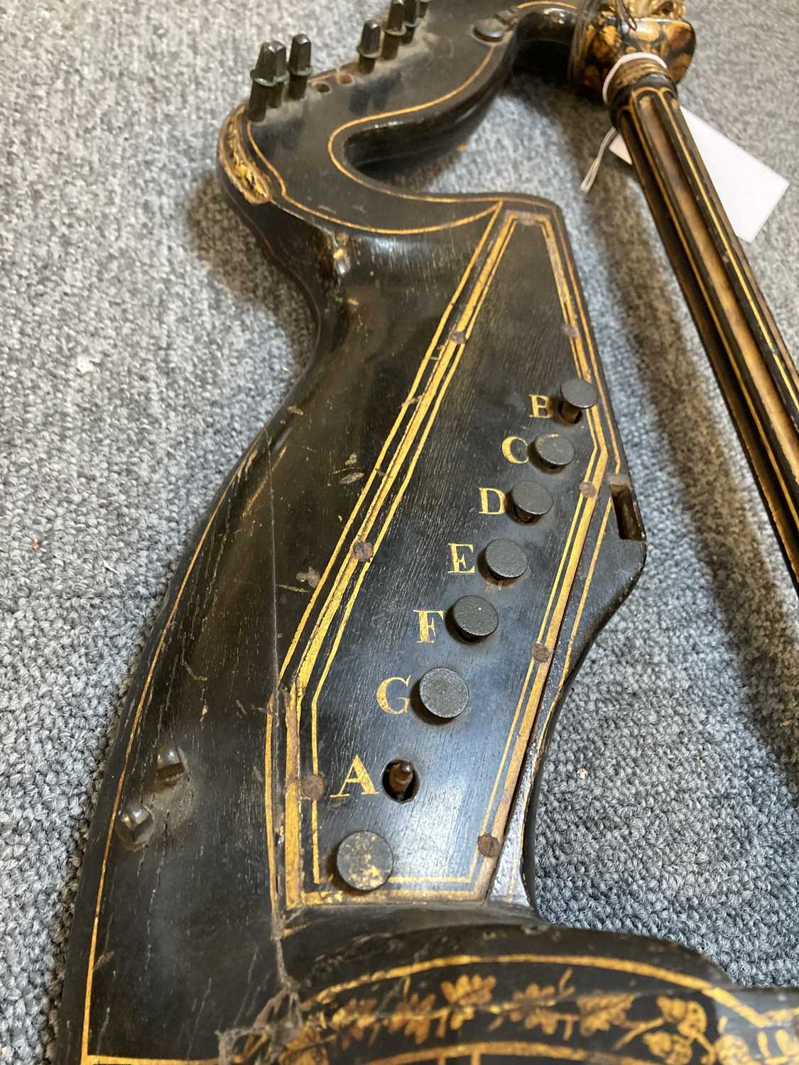 Lot 447 - Harp Lute. A rare George III period