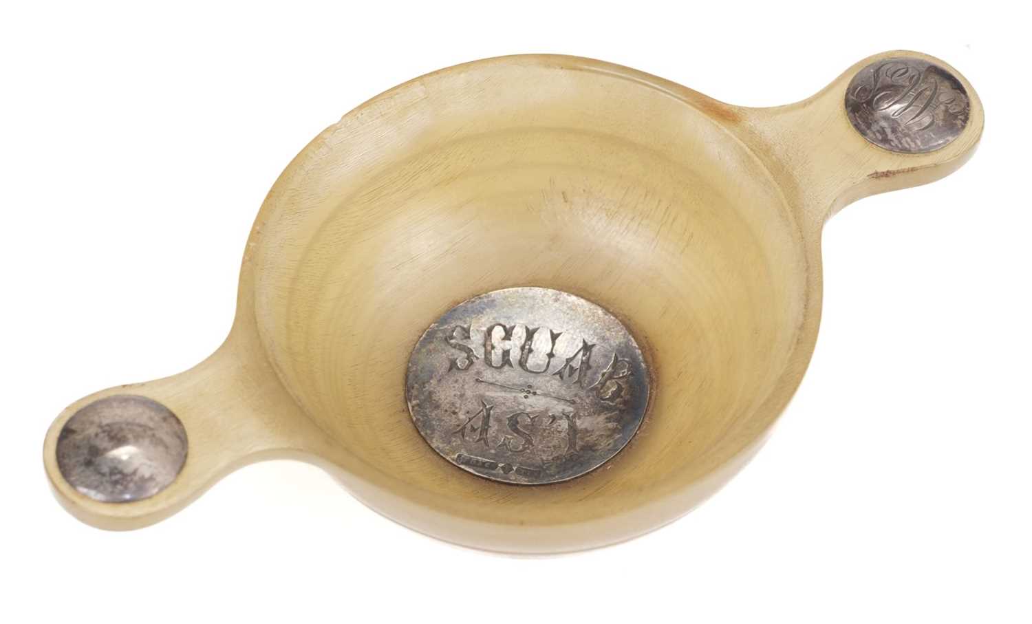 Lot 449 - Quaich. An Edwardian silver mounted horn quaich by W. Dunningham & Co