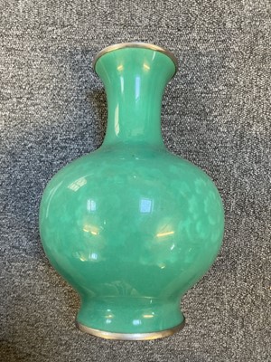 Lot 500 - Vase. A mid to late 20th century Japanese porcelain vase