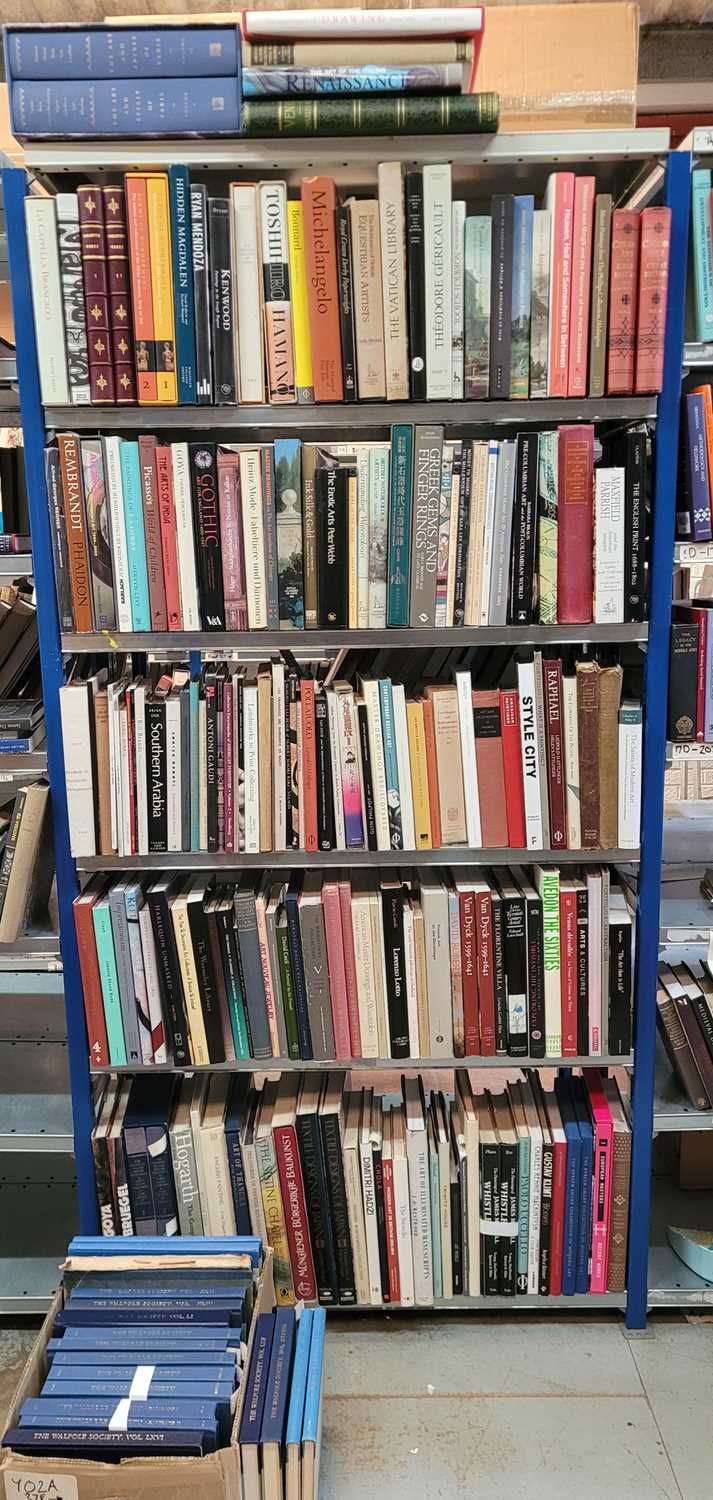 Lot 552 - Art. A large collection of art reference