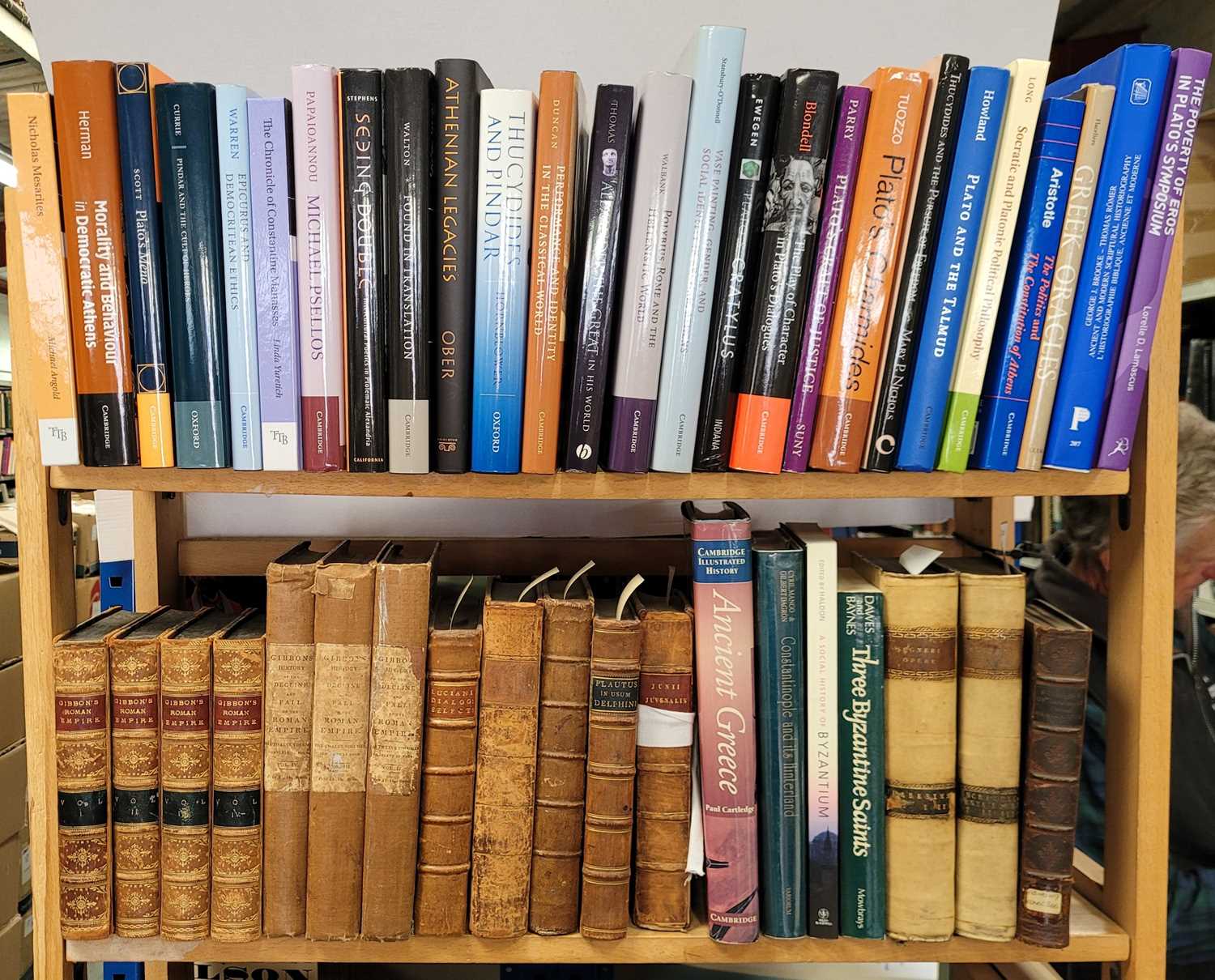 Classical Reference Lot 560 - Classical History. A large collection of
