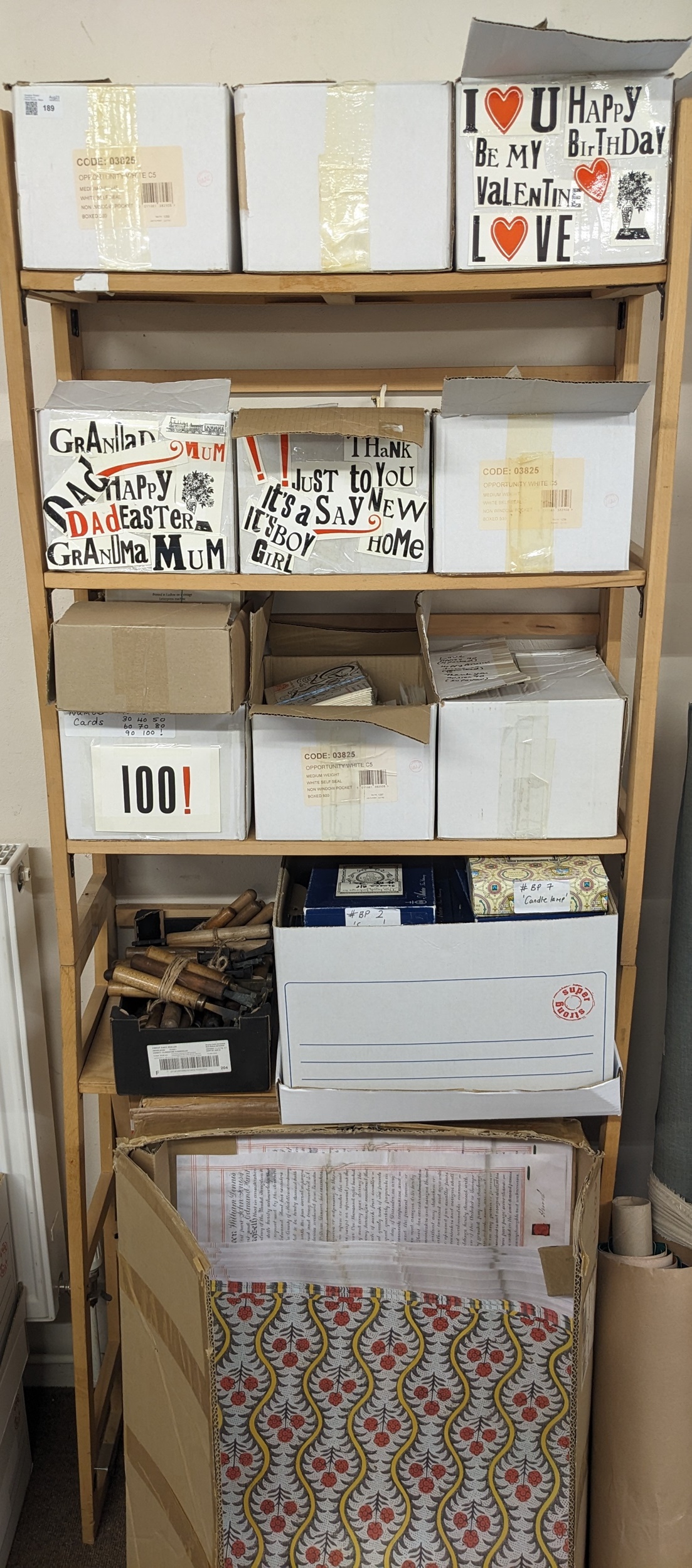 Lot 189 Greetings Cards. A large selection of unused