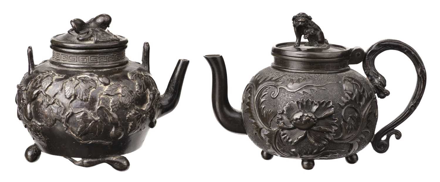 Lot 94 - Water Droppers. Japanese bronze teapot shaped water dropper, Meiji period