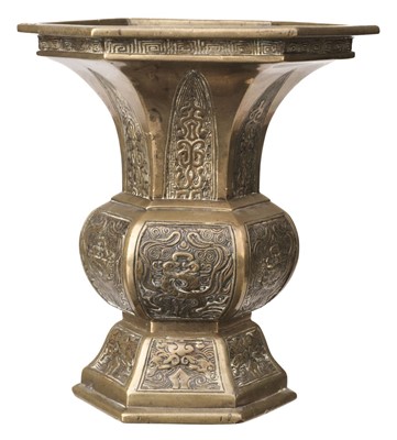 Lot 81 - Vase. Japanese bronze vase, Meiji period